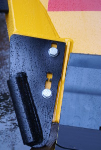 Interchangeable corner blades