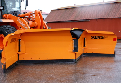 These foldable snow plows are specially designed for powerful wheel loaders to remove a large amount of snow.